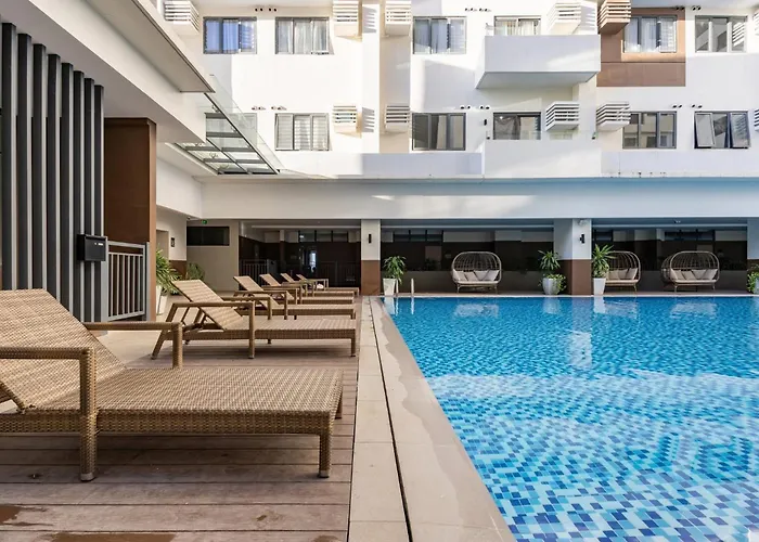 J&g Near It Park - Gym, Pool, Sauna アパート セブ市