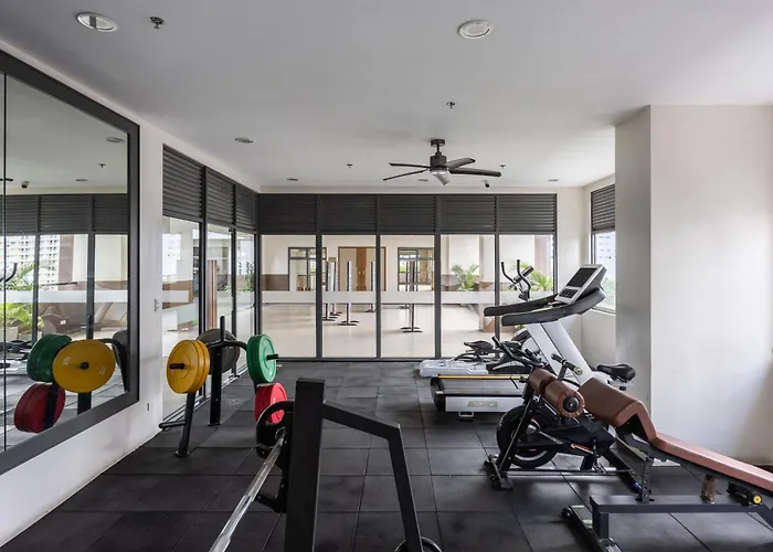 J&g Near It Park - Gym, Pool, Sauna アパート *